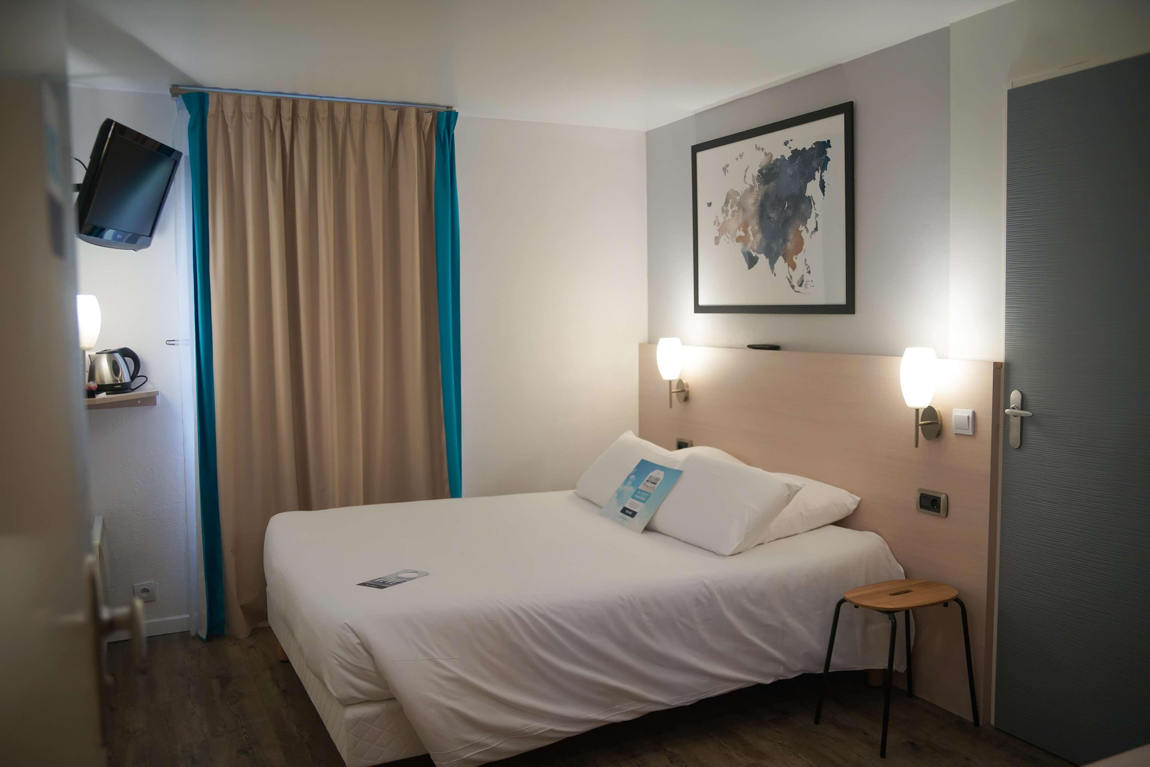 Kyriad Hotel Ла-Флеш Экстерьер фото