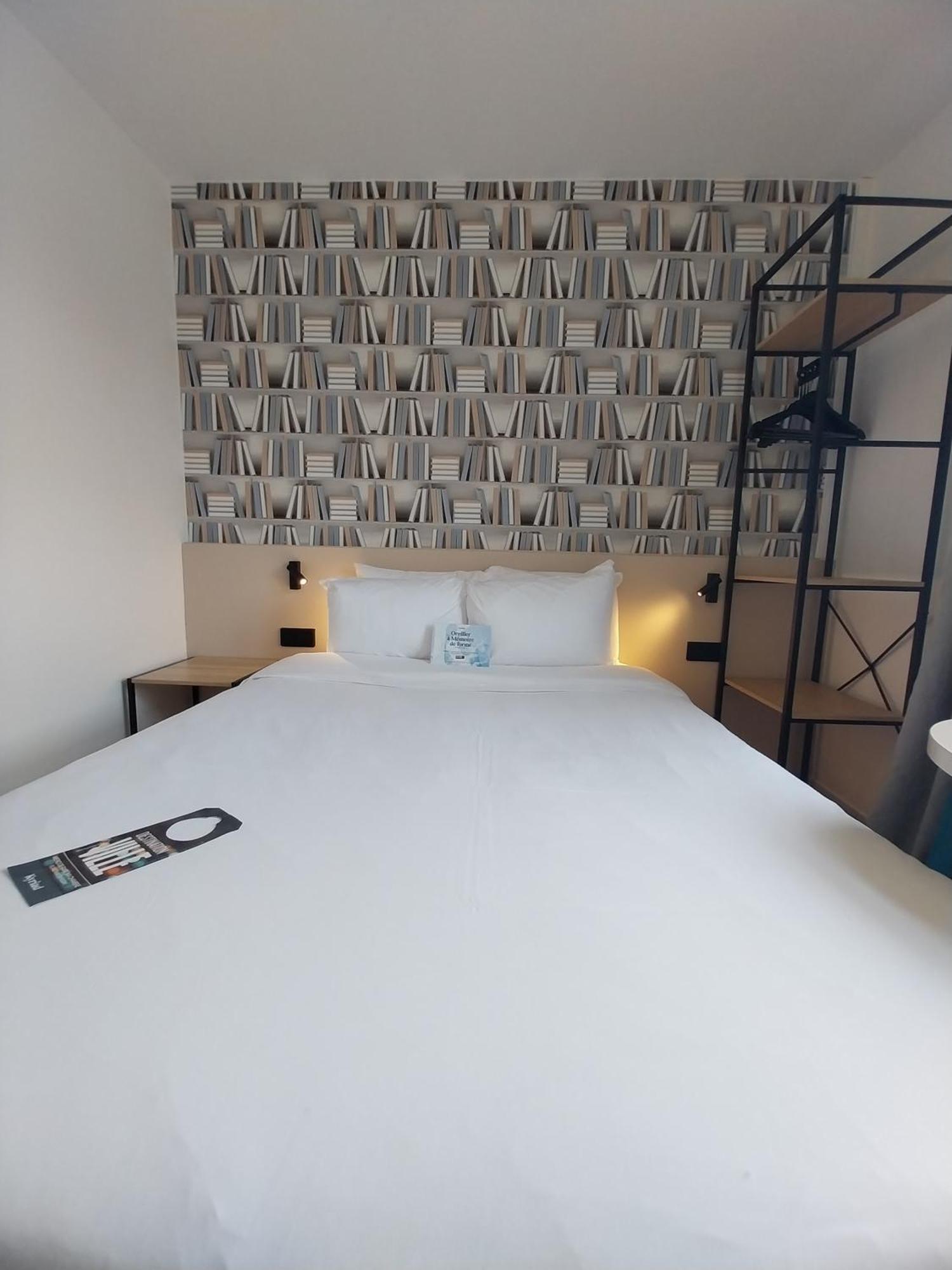 Kyriad Hotel Ла-Флеш Экстерьер фото